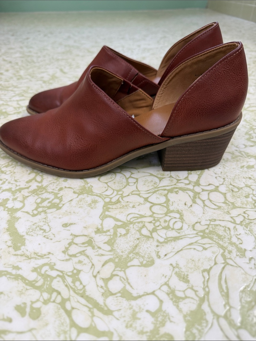Universal Thread Women's Brown Pointed Leather Ankle Booties - Picture 2 of 4